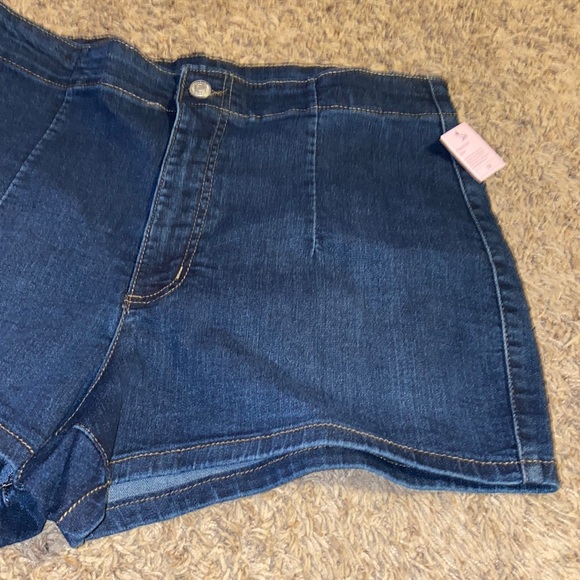 Wild fable highest rise shorts - Picture 10 of 12